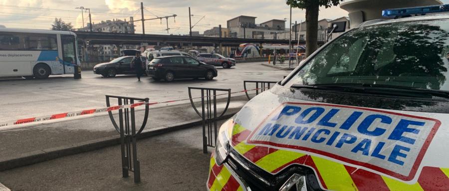 ANNECY | "Le policier municipal a utilisé son arme dans un contexte très particulier." François Astorg, Maire d'Annecy 