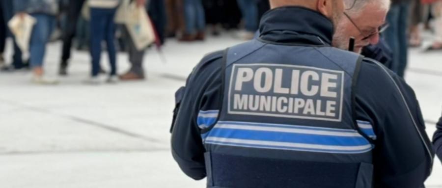 Une femme de 89 ans renversée par un camion : la police lance un appel à témoins