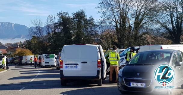 ANNECY | (📷PHOTO) Amazon : « En danger », les riverains alertent le Préfet.