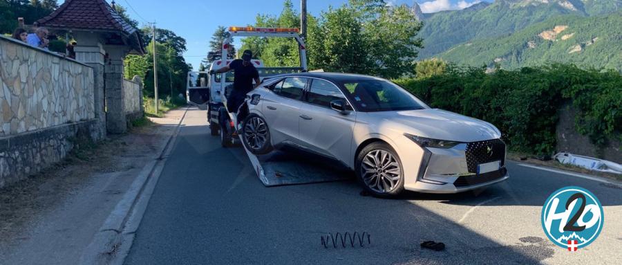 DOUSSARD | Violent choc sur la RD 1508 à Brédannaz