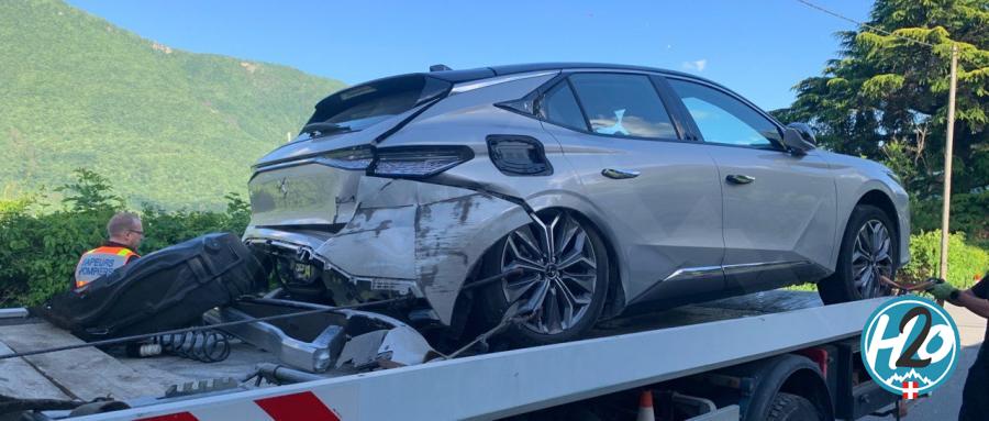 DOUSSARD | Violent choc sur la RD 1508 à Brédannaz