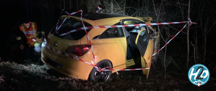 DOUSSARD | La route du pont Monnet fermée à la suite d’un spectaculaire accident