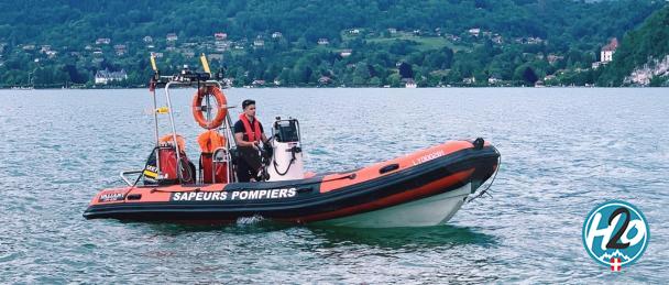 MENTHON-SAINT-BERNARD | Le bateau du couple chavire : une femme de 80 ans décède noyée