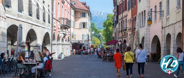 ANNECY | Opération de contrôle des terrasses : une quarantaine d’infractions relevées