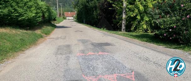 DOUSSARD | Un mort et un blessé grave dans une sortie de route
